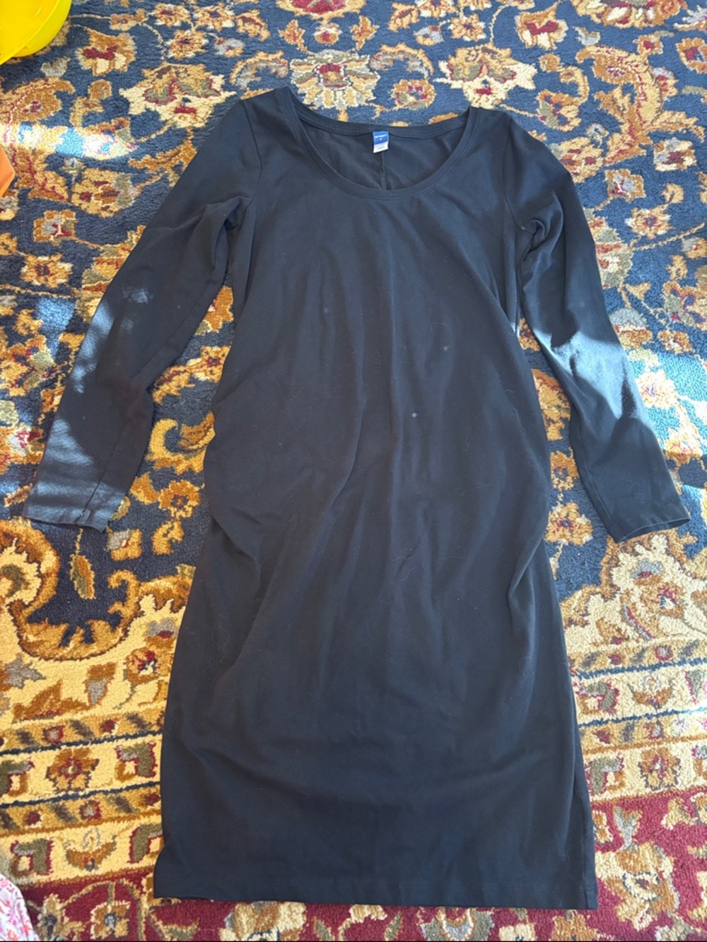 Old Navy Maternity Black Long-Sleeve Scoop Neck Dress